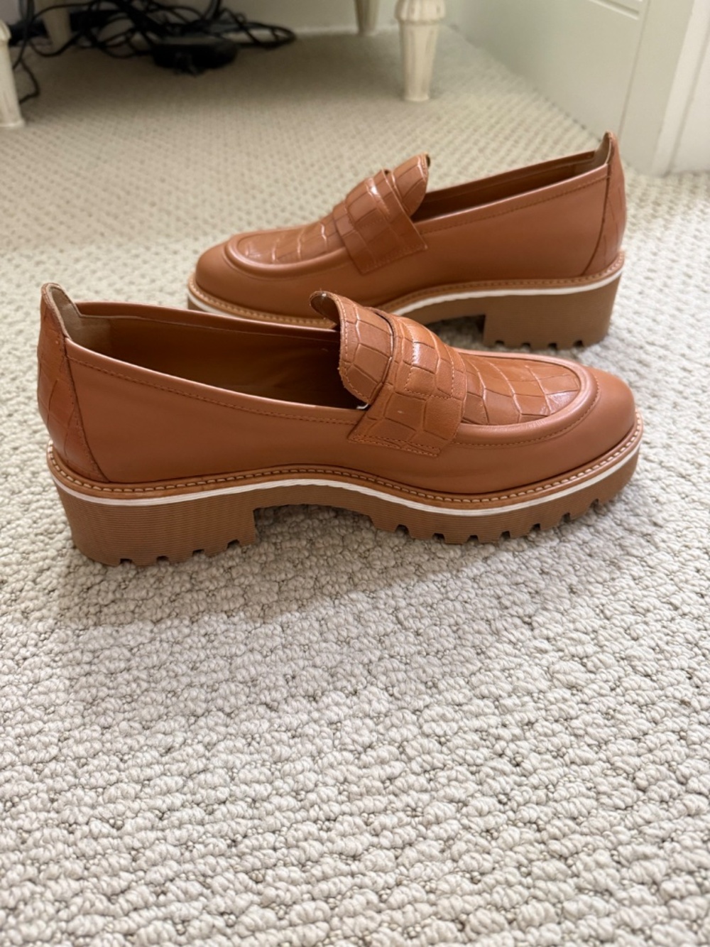 M Gemi tan lug sole loafers 40.5 9.5 - Picture 5 of 6
